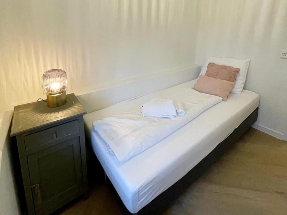 Cottage | 2 bedrooms, individually furnished