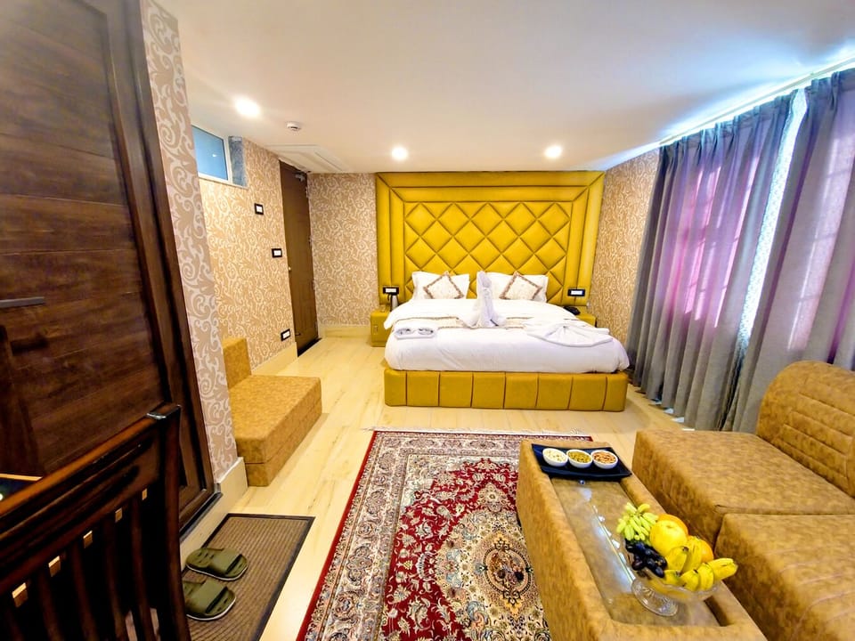 Superior Triple Room, City View | WiFi (free)