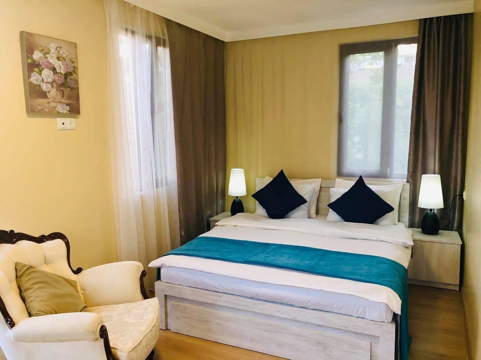 Deluxe Room, Sea View | Soundproofing, iron/ironing board (on request)