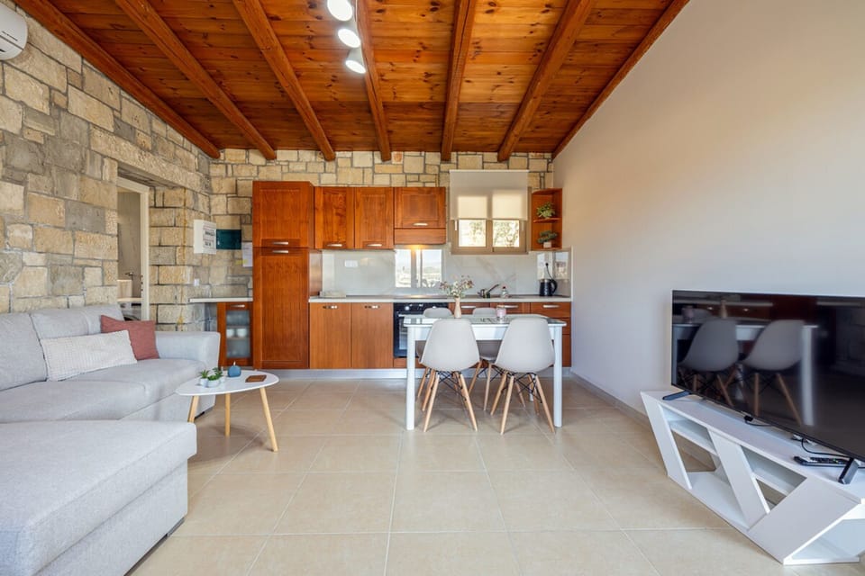 House | 1 bedroom