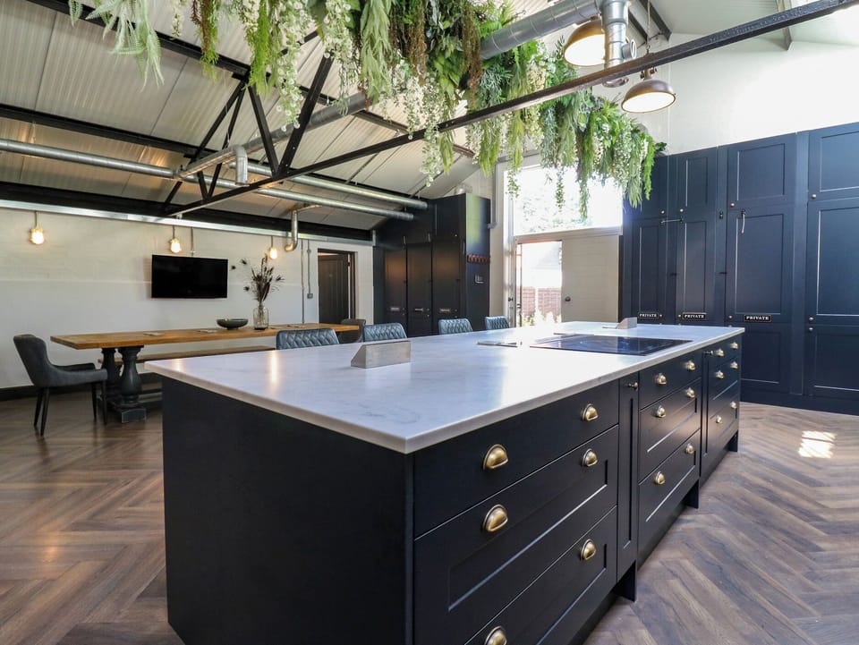 Cottage | Interior
