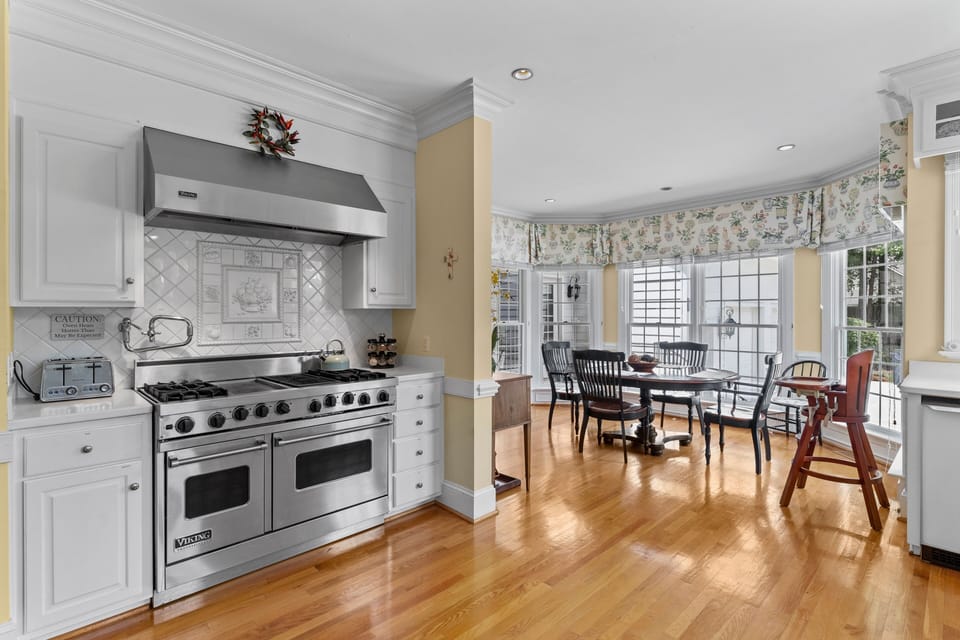 House, Multiple Bedrooms | Private kitchen | Coffee/tea maker, fridge, oven, toaster
