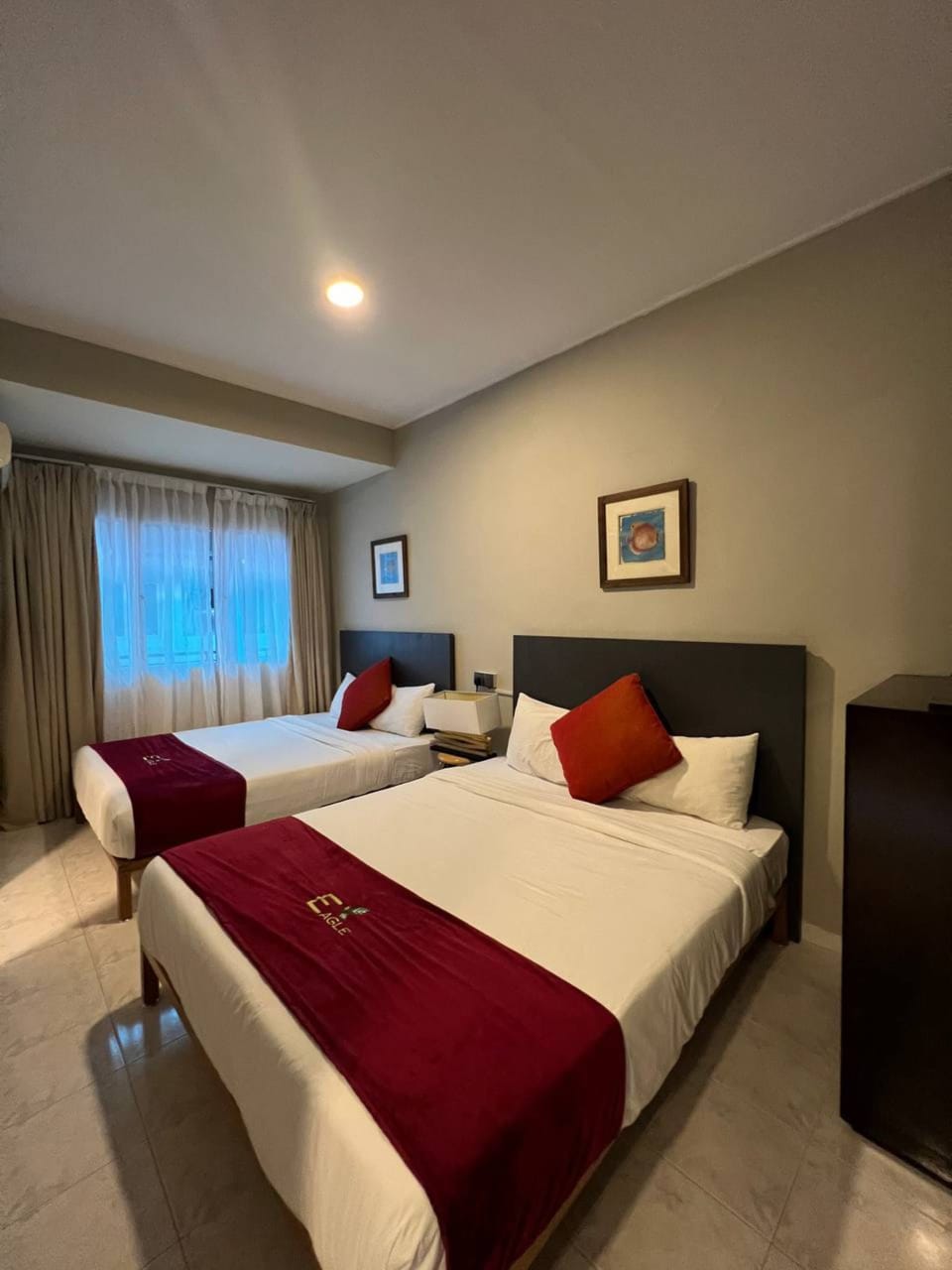 Deluxe Apartment, 2 Bedrooms, Sea View | Desk, WiFi (free)