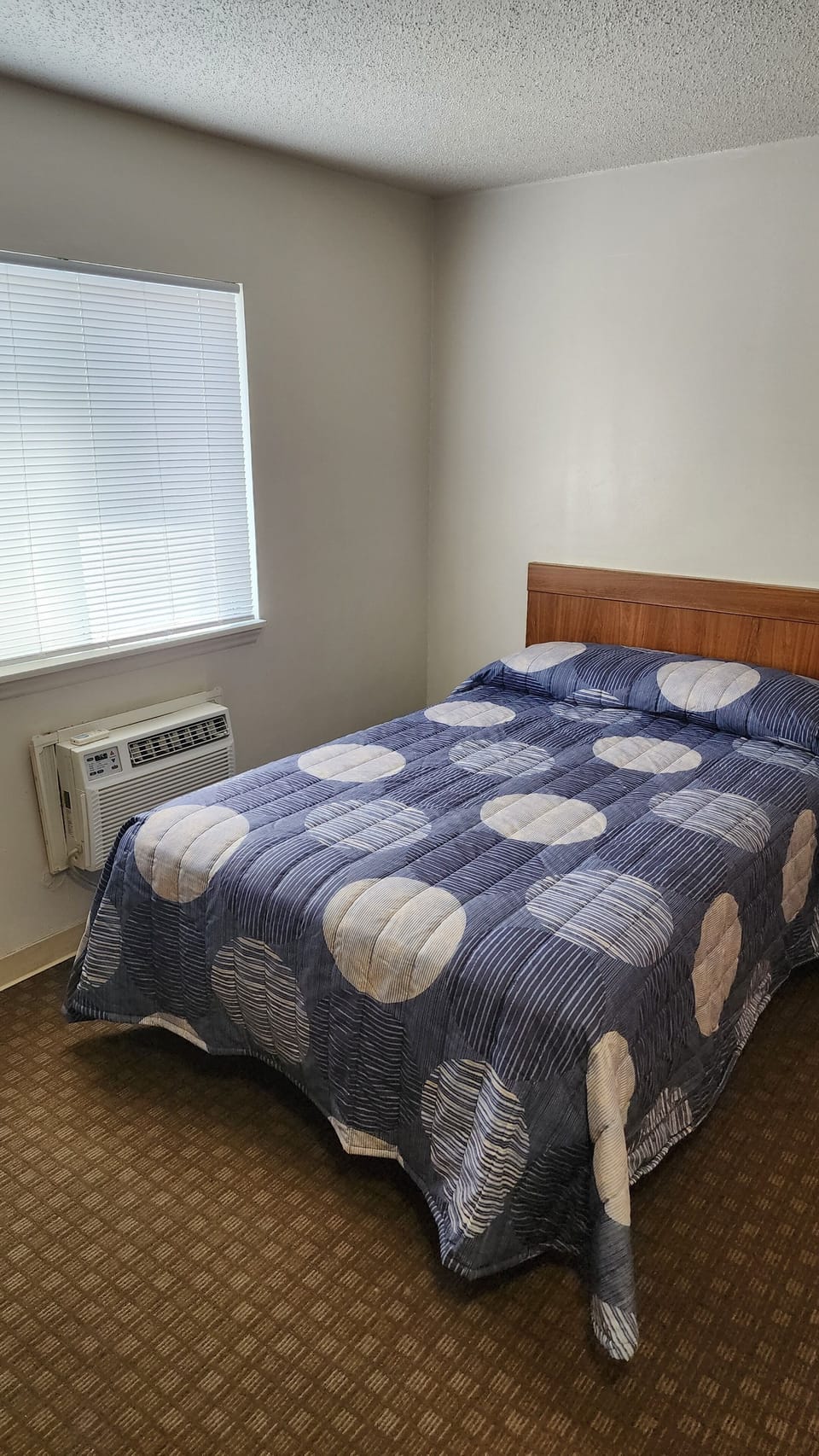 Single Room | Free WiFi