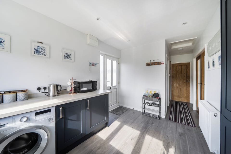 2 Bed - Sleeps 4 - Parking - Pet Friendly House in Hunmanby