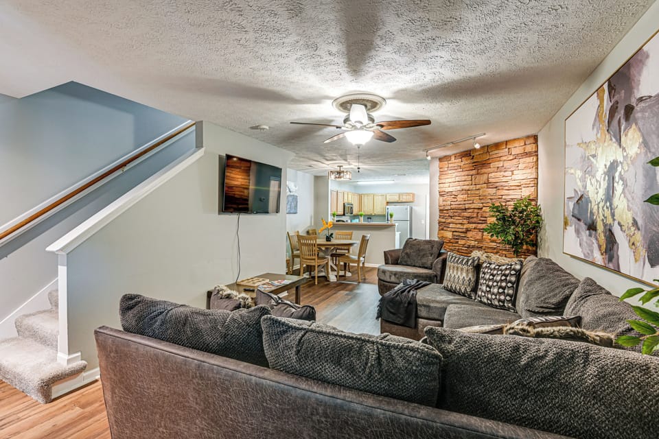 Apartment (2 Bedrooms) | Front of property