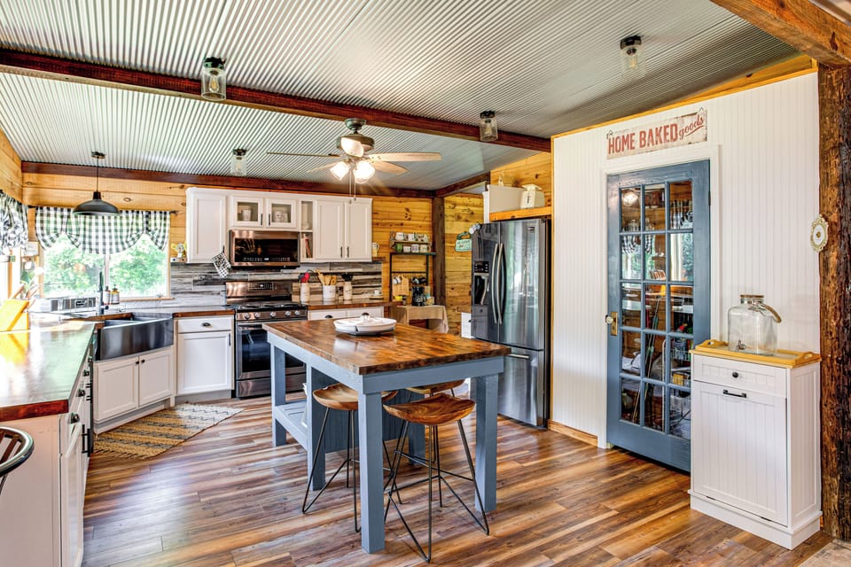 House (2 Bedrooms) | Interior