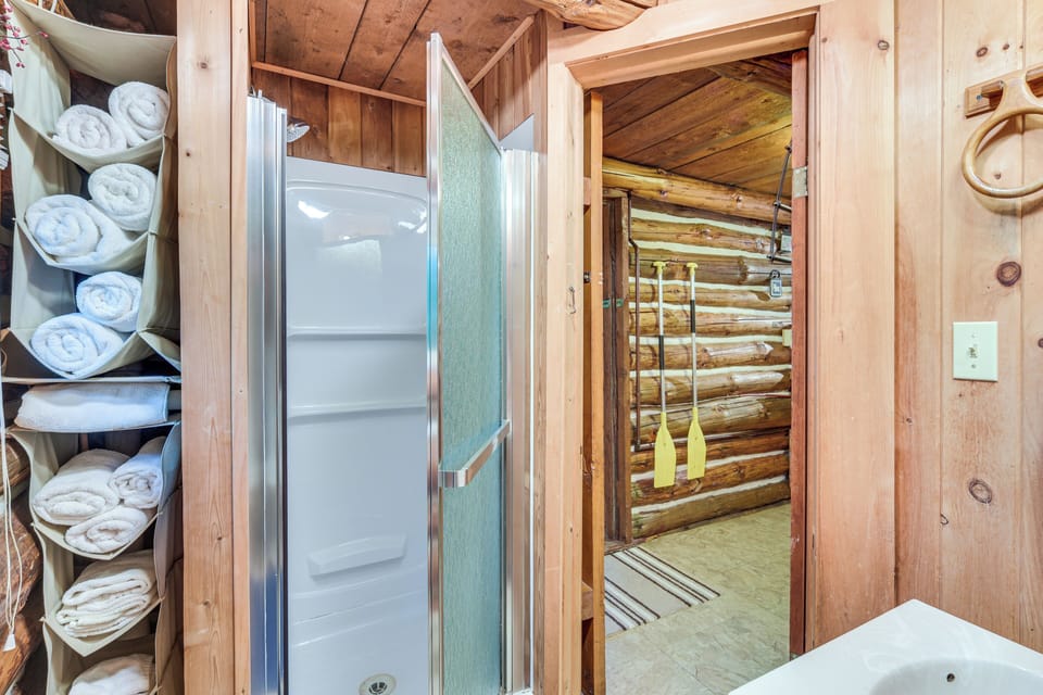 Authentic Log Cabin w/ Private Pond in Glidden Cottage in Wisconsin