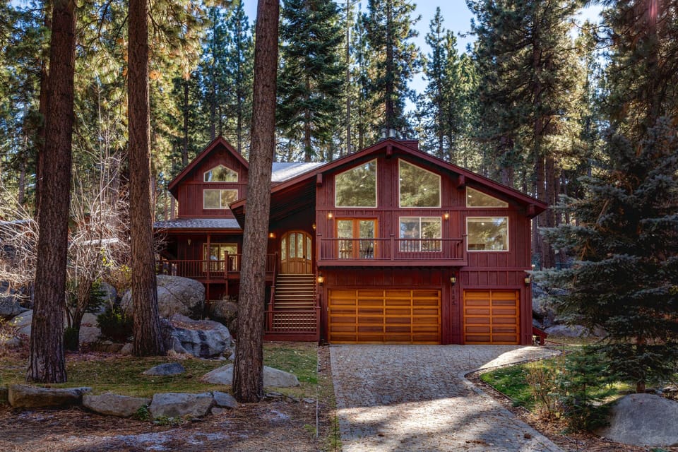 House, 5 Bedrooms | Exterior