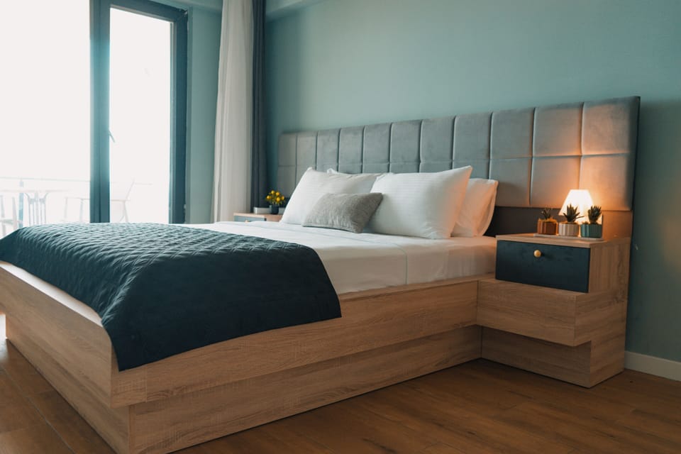 Exclusive Suite, Partial Sea View | Free WiFi, bed sheets