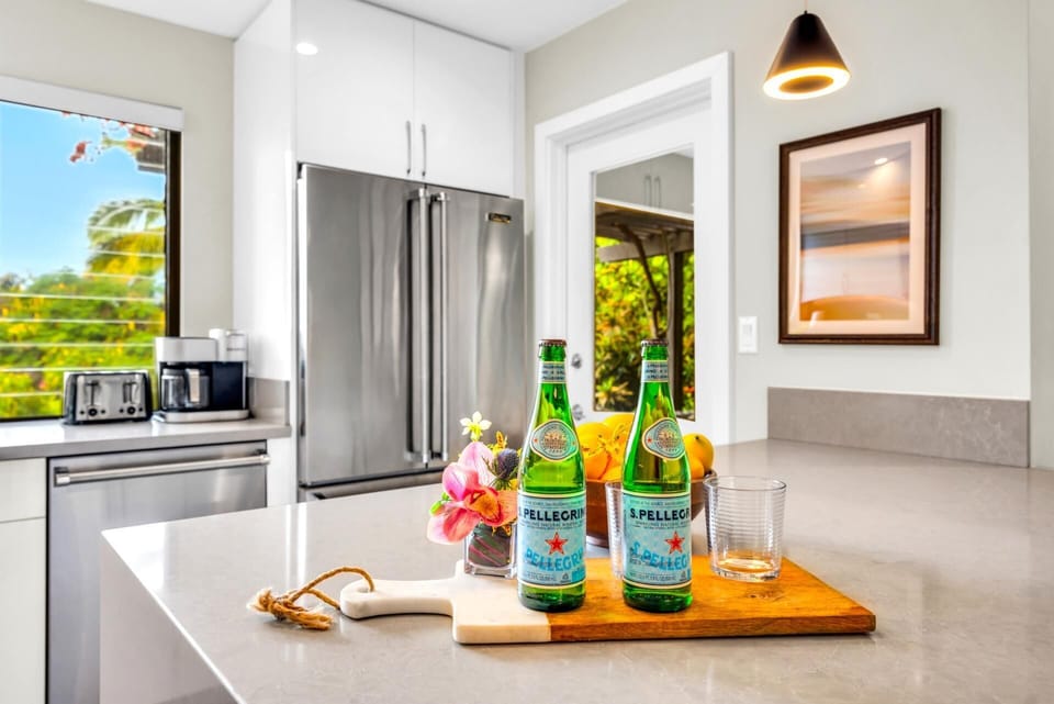 Villa, 1 Bedroom (Ocean Partial View, Sleeps 2(WKV-45C)) | Private kitchen | Microwave, oven, coffee/tea maker, electric kettle