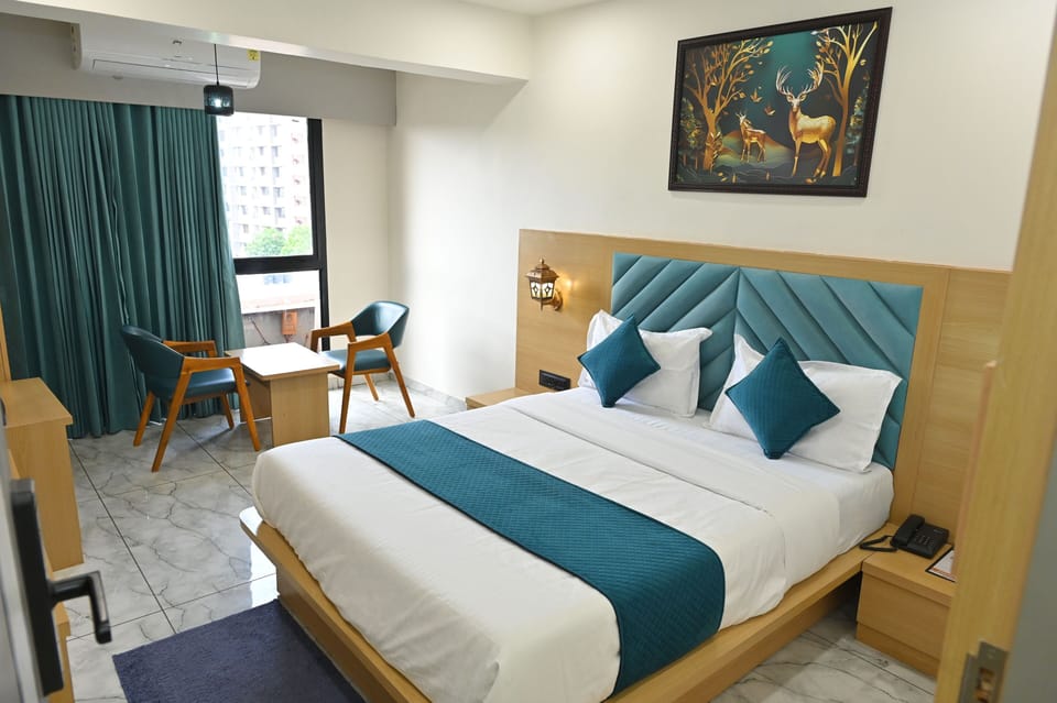 Superior Room | Soundproofing, free WiFi, bed sheets