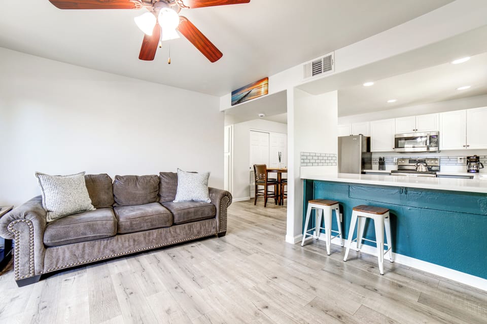 Apartment (2 Bedrooms) | Front of property