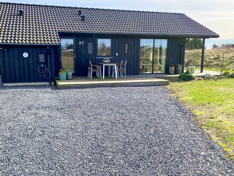 House | Outdoor dining