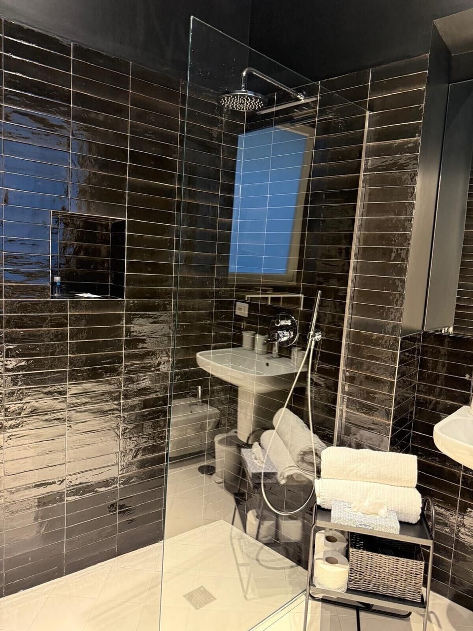 Comfort Double or Twin Room, Courtyard View | Bathroom | Shower, hair dryer, bathrobes, towels