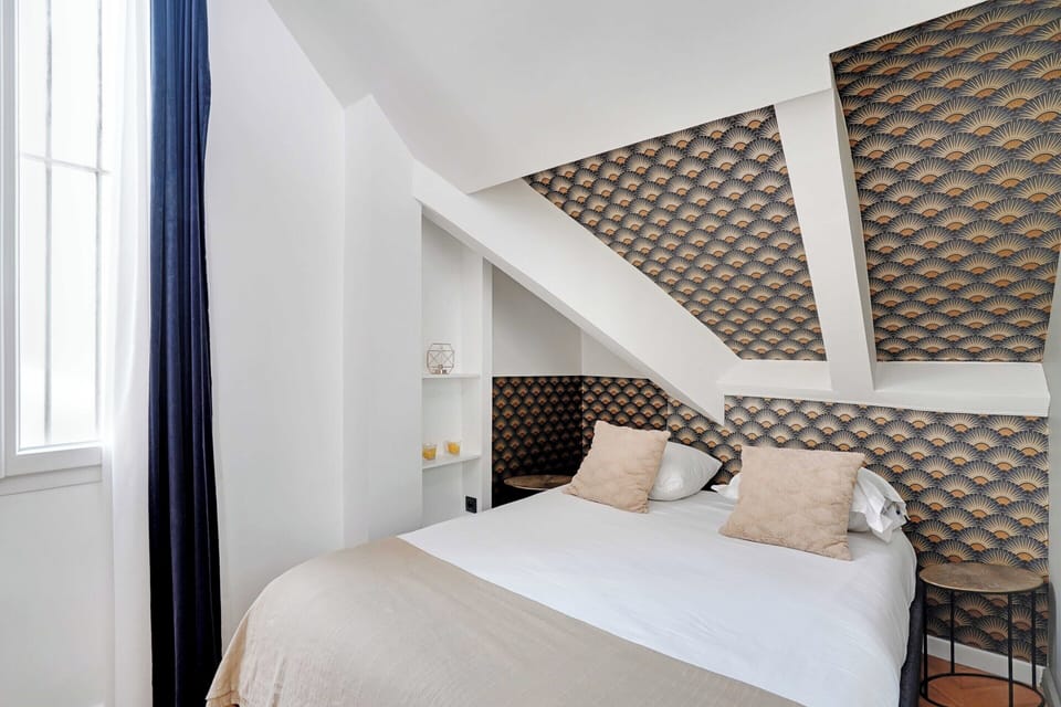 Apartment | 1 bedroom, laptop workspace, bed sheets