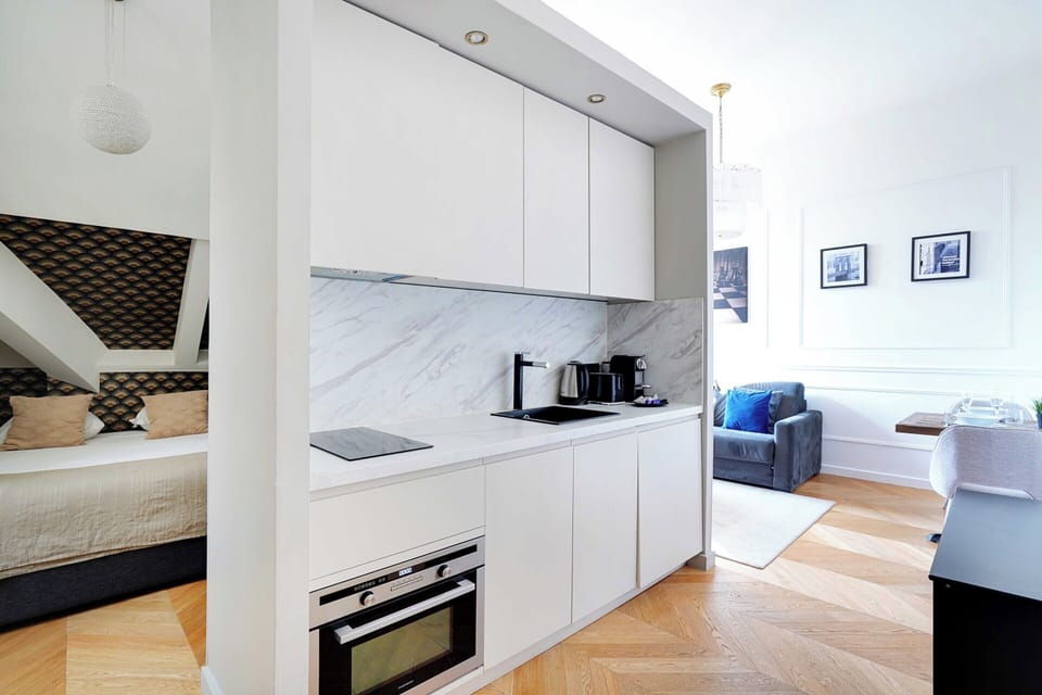 Apartment | Private kitchen | Fridge, oven, stovetop, dishwasher
