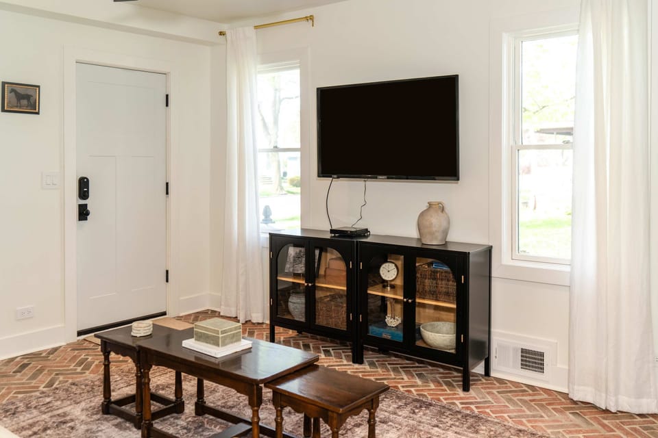 House, Multiple Beds, Patio, Garden View (Magnolia Manor) | Interior