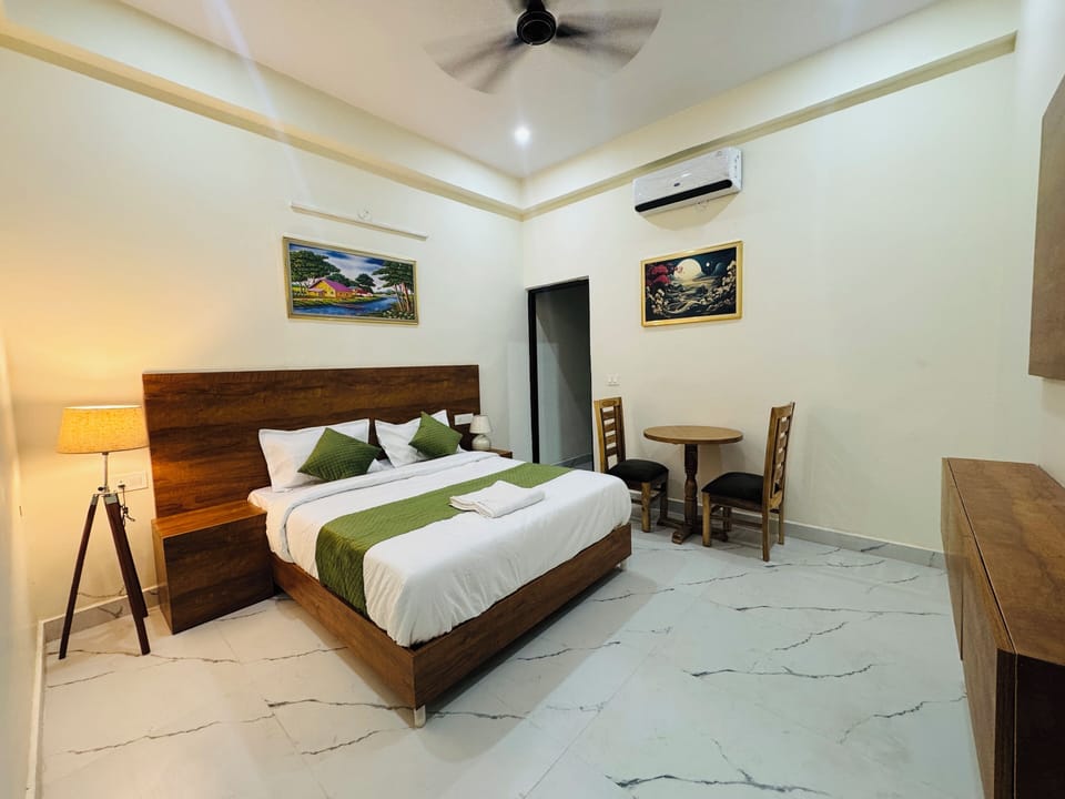 Basic Double or Twin Room | Desk, free WiFi