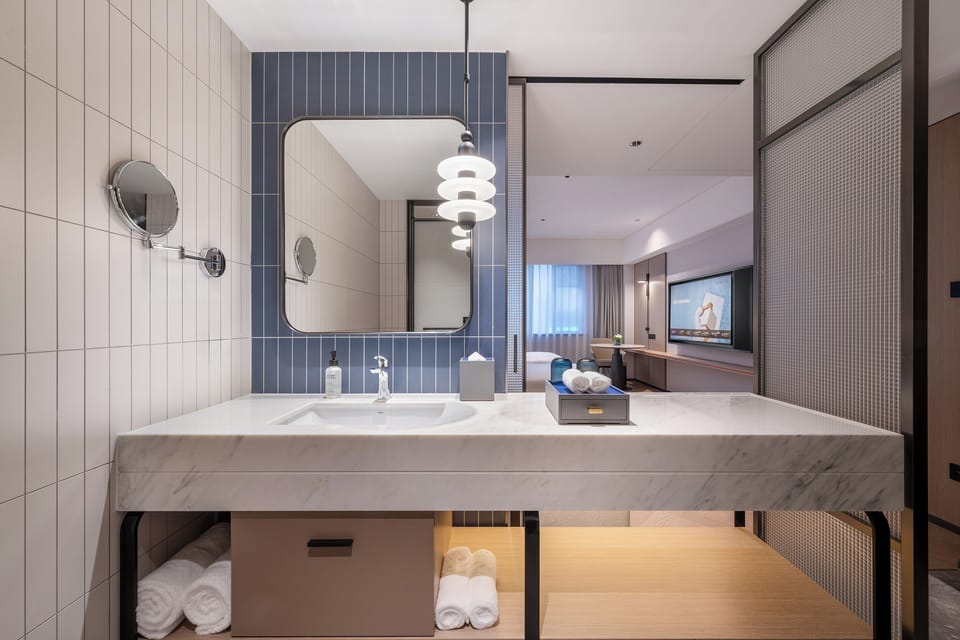 Superior Room, 2 Twin Beds | Premium bedding, down comforters, free minibar items