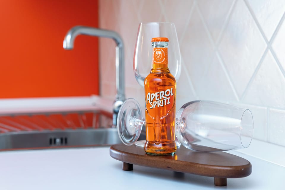 Superior Apartment, Mountain View | Private kitchen | Electric kettle