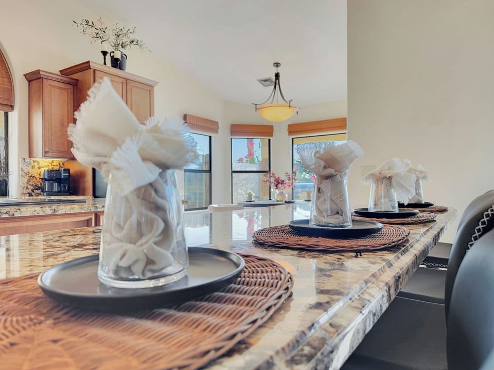 House, Multiple Beds, Pool Access, Pool View (Oleander Ocotillo Chandler COMPLEX) | Interior