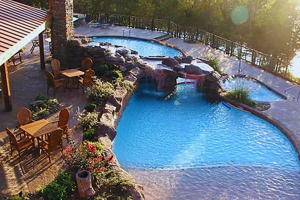 Seasonal outdoor pool, sun loungers