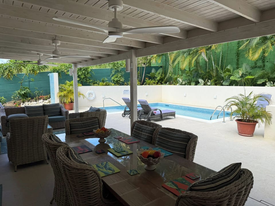 House, 4 Bedrooms, Private Pool, Garden View | Terrace/patio