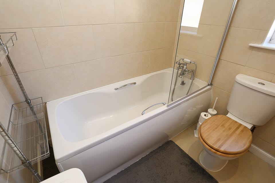 3Bed/2Bath Duplex Apartment - Pure Bliss Belfast Apartment in Belfast