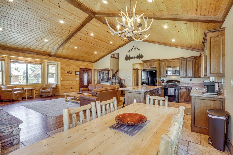 House (4 Bedrooms) | Interior