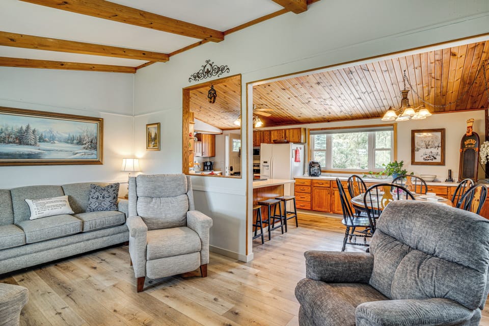 House (2 Bedrooms) | Interior