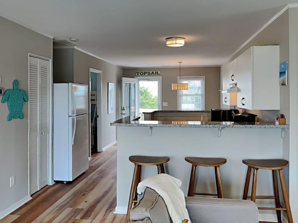 Studio (3 Bedrooms) | Property amenity
