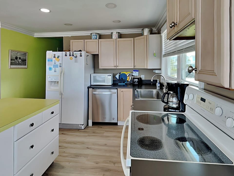 Studio (3 Bedrooms) | Property amenity