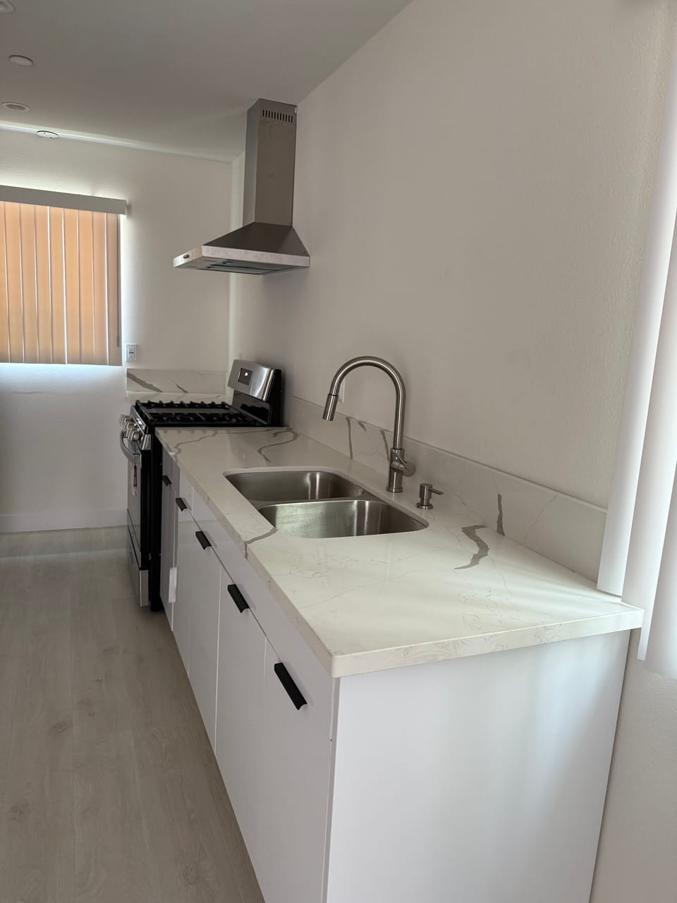 Full-size fridge, microwave