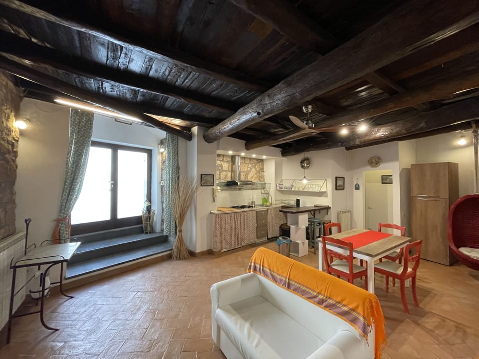 Comfort Studio, 1 Bedroom, Non Smoking, Kitchen | Living area | 32-inch LED TV with digital channels