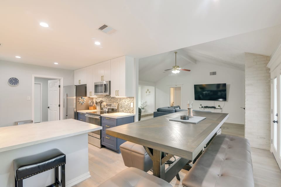House (3 Bedrooms) | Front of property
