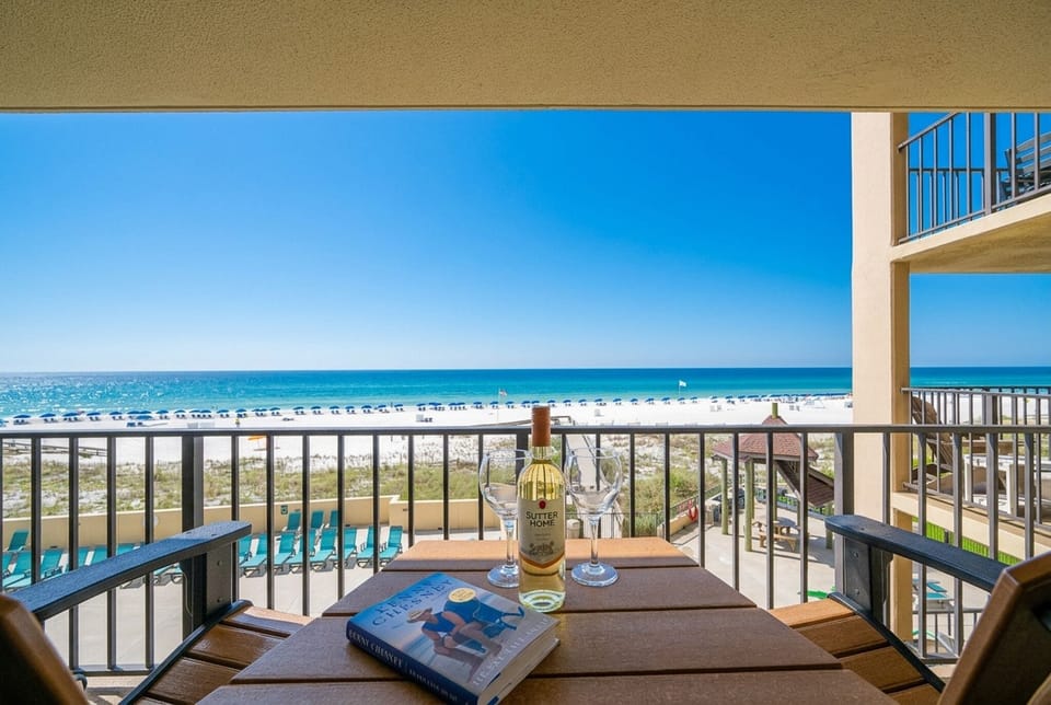 Condo, 1 Bedroom | Outdoor dining
