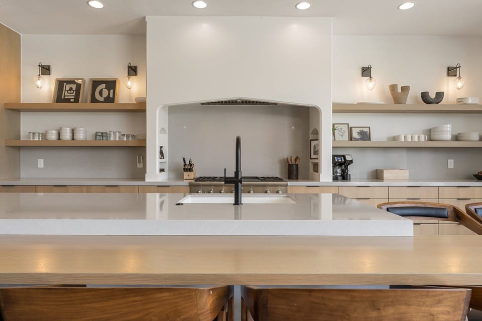 House, Multiple Bedrooms | Private kitchen | Fridge, oven, coffee/tea maker, toaster