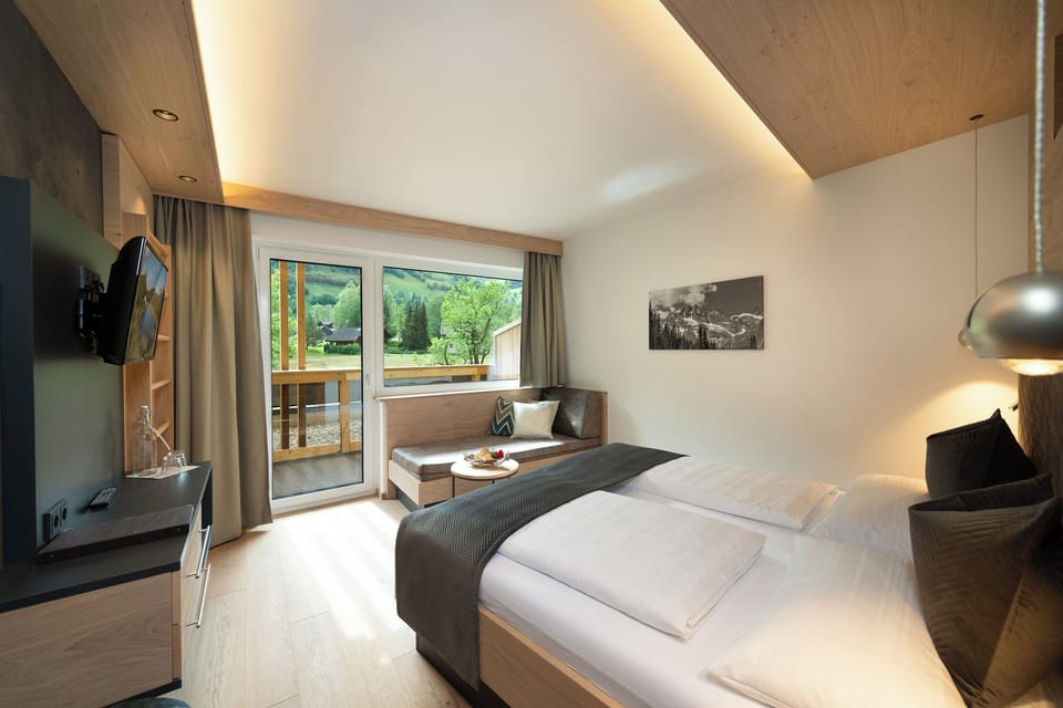 Premium Double Room | Premium bedding, in-room safe, desk, soundproofing