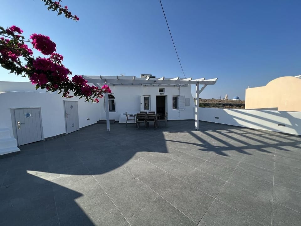 Deluxe Villa, Courtyard View | Terrace/patio
