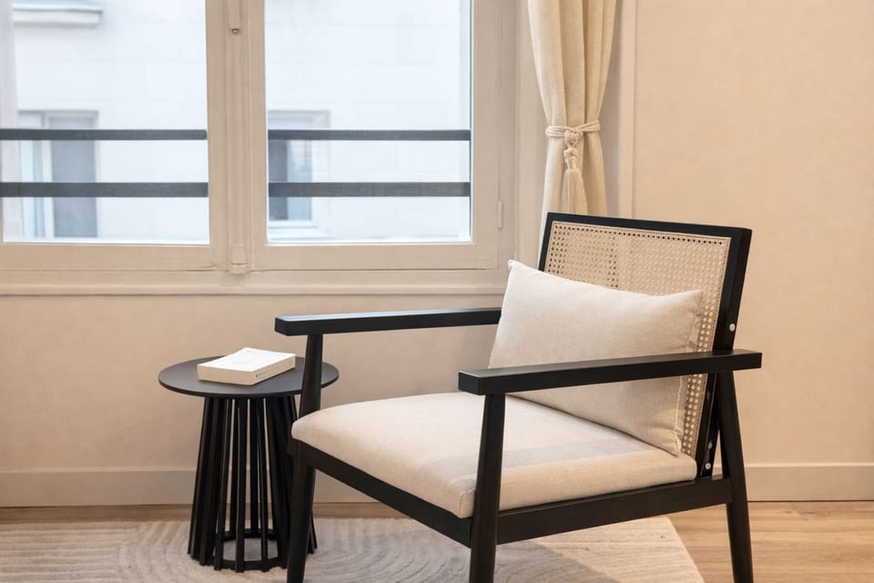 Premium Apartment, Courtyard View | Living area | 80-cm Smart TV with digital channels
