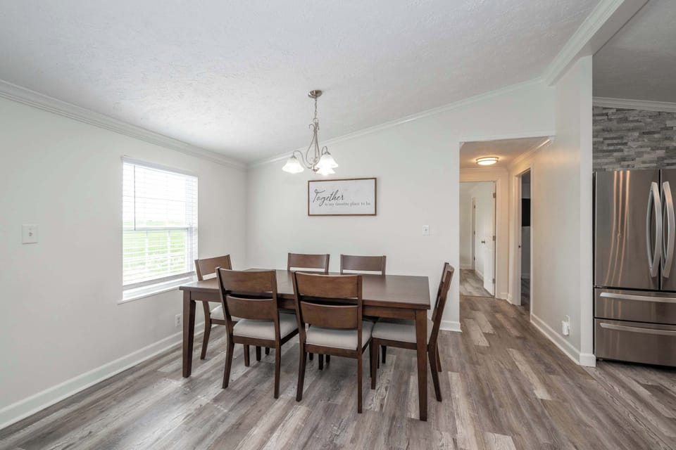 House, Multiple Beds, Patio, Garden View (Stillwater Hollow) | Dining