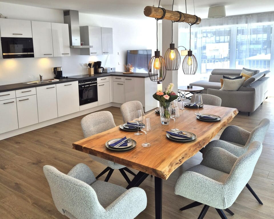 Apartment | Dining