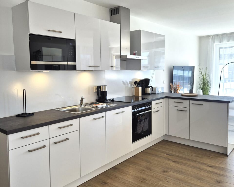Apartment | Private kitchen | Cookware/dishes/utensils
