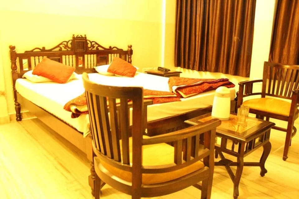 Deluxe Double Room | Soundproofing