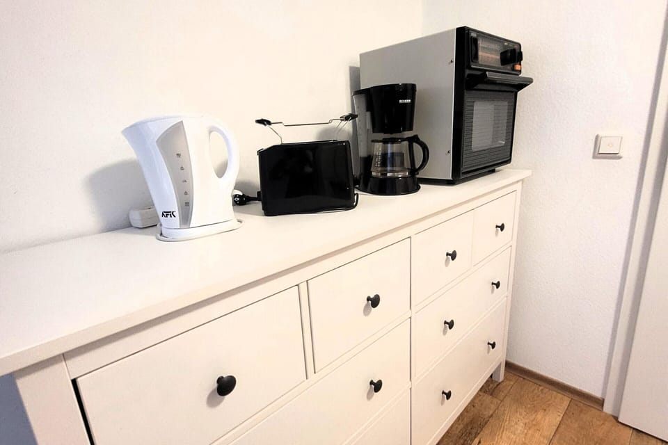 Apartment | Private kitchen | Cookware/dishes/utensils