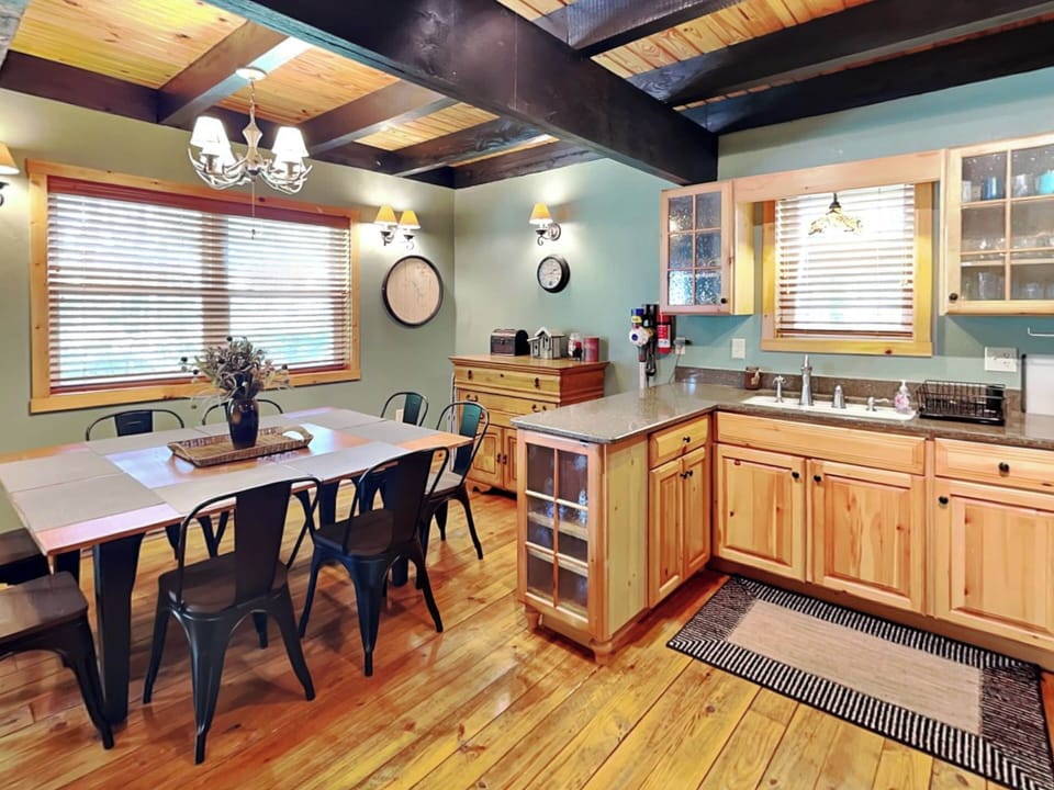 House (3 Bedrooms) | Property amenity