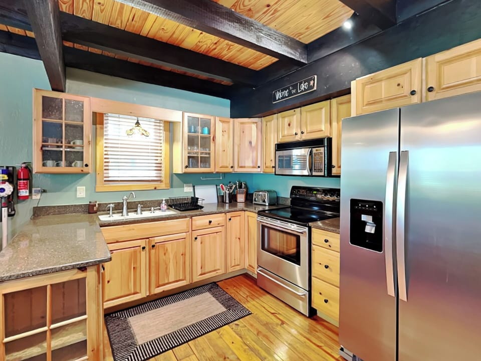 House (3 Bedrooms) | Property amenity