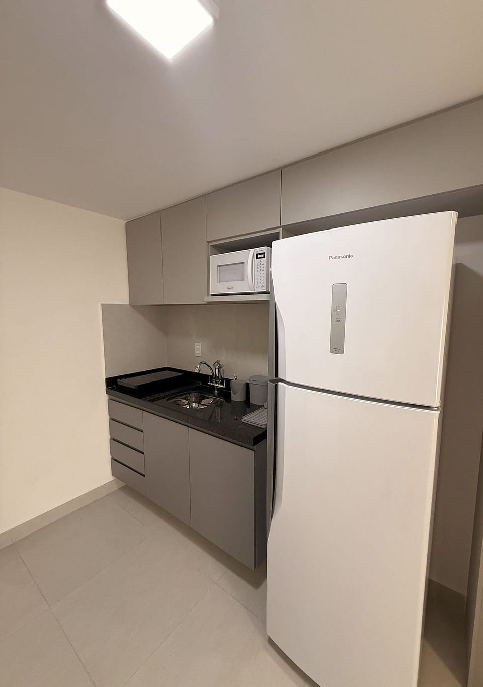 Studio | Private kitchen | Full-size fridge, microwave, coffee/tea maker, toaster