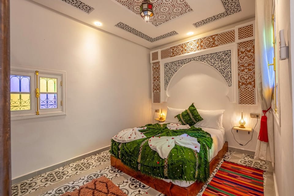 Standard Room | Free WiFi, bed sheets